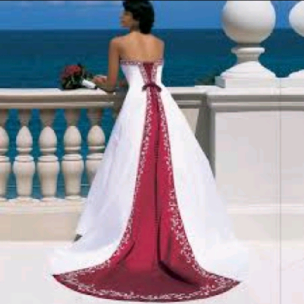 Alfred Angelo   size 10 altered white dress with a Claret train - Picture 5 of 5